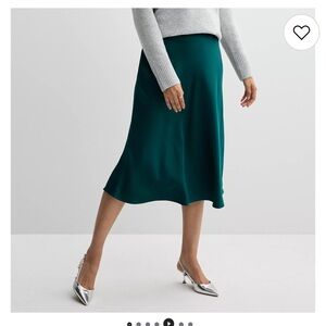 Cara Santana X Nine West Women's Nine West Satin High Waisted Midi Skirt size M